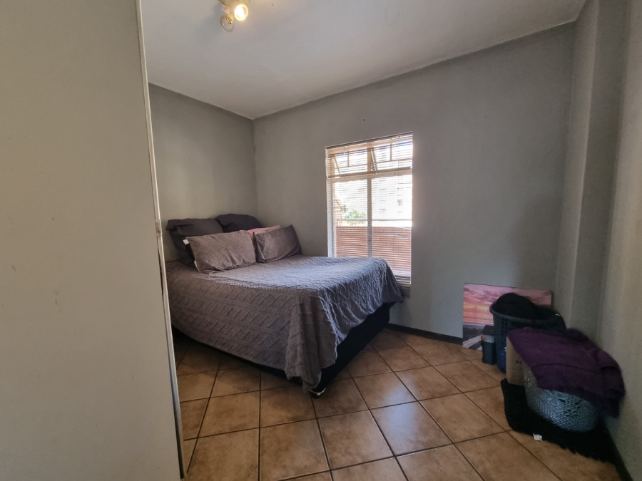 2 Bedroom Property for Sale in Die Hoewes Gauteng