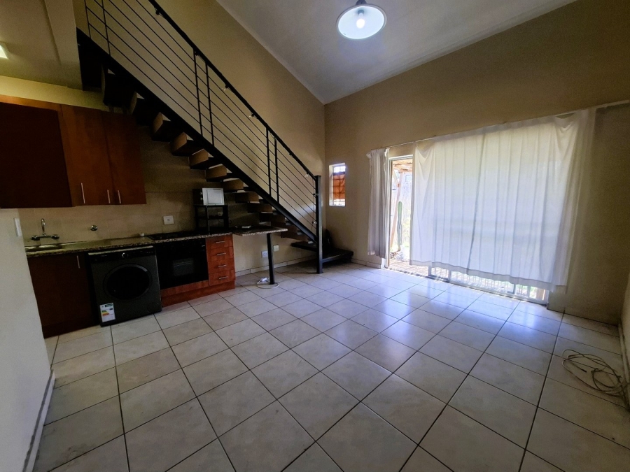 To Let 2 Bedroom Property for Rent in Equestria Gauteng