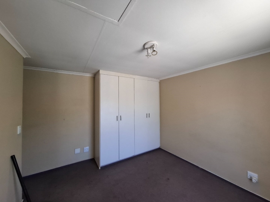 To Let 2 Bedroom Property for Rent in Equestria Gauteng