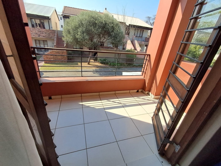 2 Bedroom Property for Sale in Vorna Valley Gauteng