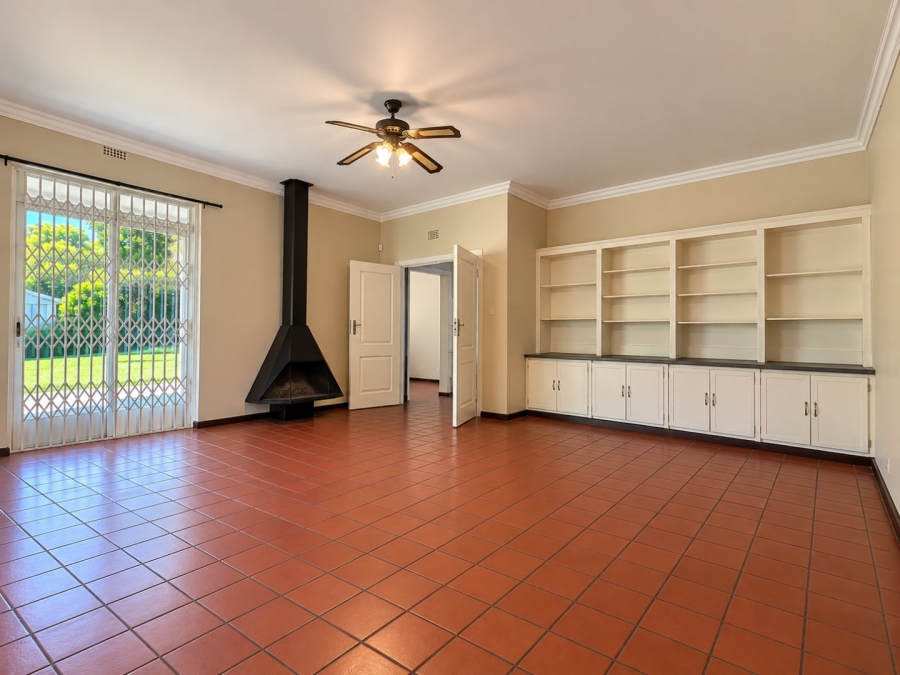 4 Bedroom Property for Sale in Three Rivers Proper Gauteng