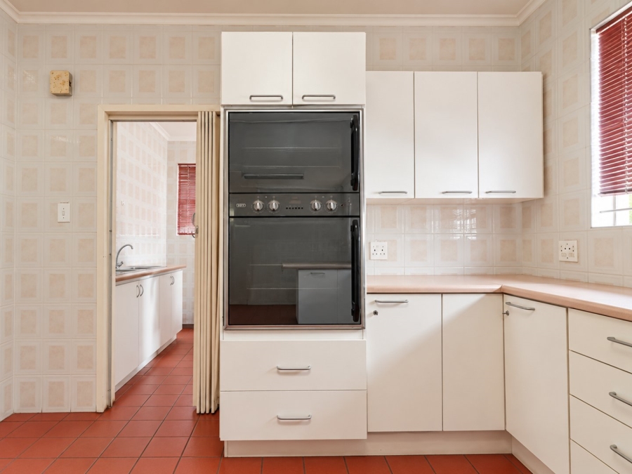 4 Bedroom Property for Sale in Three Rivers Proper Gauteng