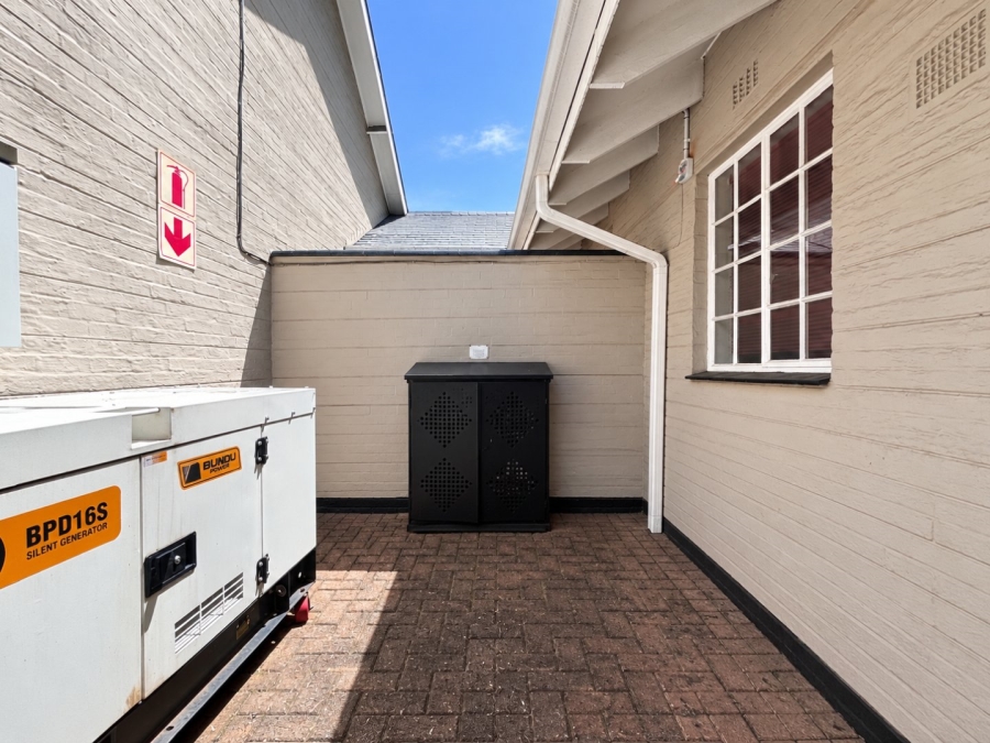 4 Bedroom Property for Sale in Three Rivers Proper Gauteng