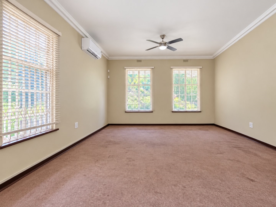 4 Bedroom Property for Sale in Three Rivers Proper Gauteng