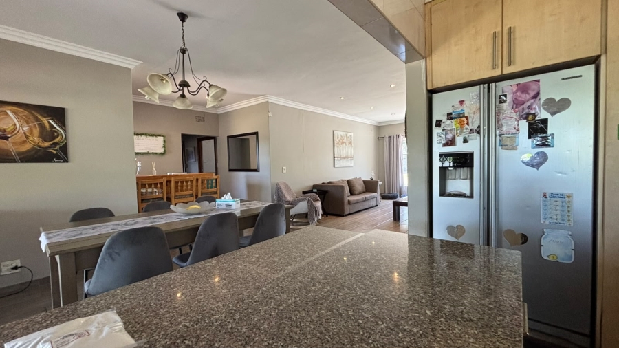 3 Bedroom Property for Sale in Three Rivers Gauteng