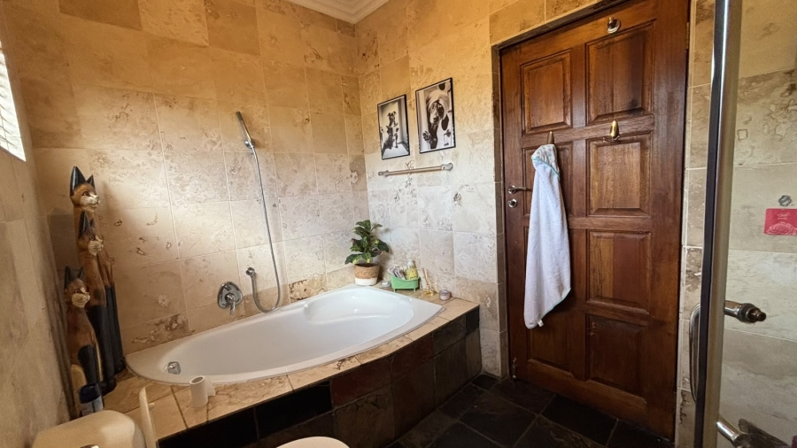 3 Bedroom Property for Sale in Three Rivers Gauteng