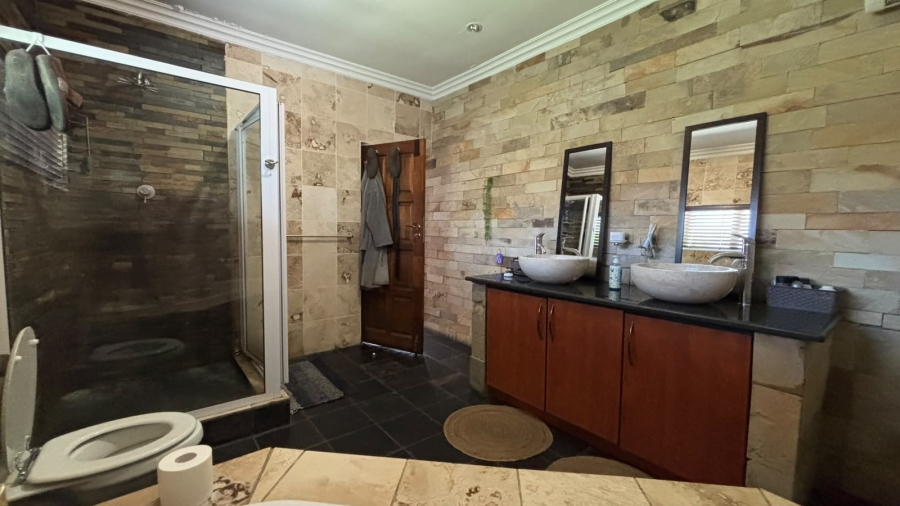 3 Bedroom Property for Sale in Three Rivers Gauteng