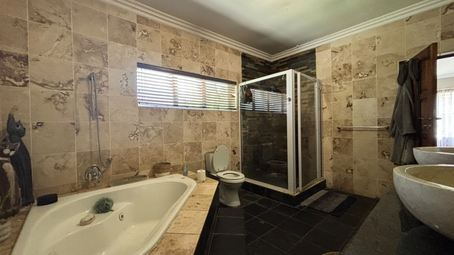 3 Bedroom Property for Sale in Three Rivers Gauteng