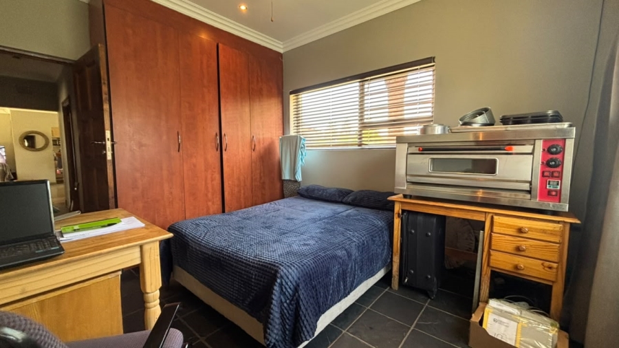 3 Bedroom Property for Sale in Three Rivers Gauteng