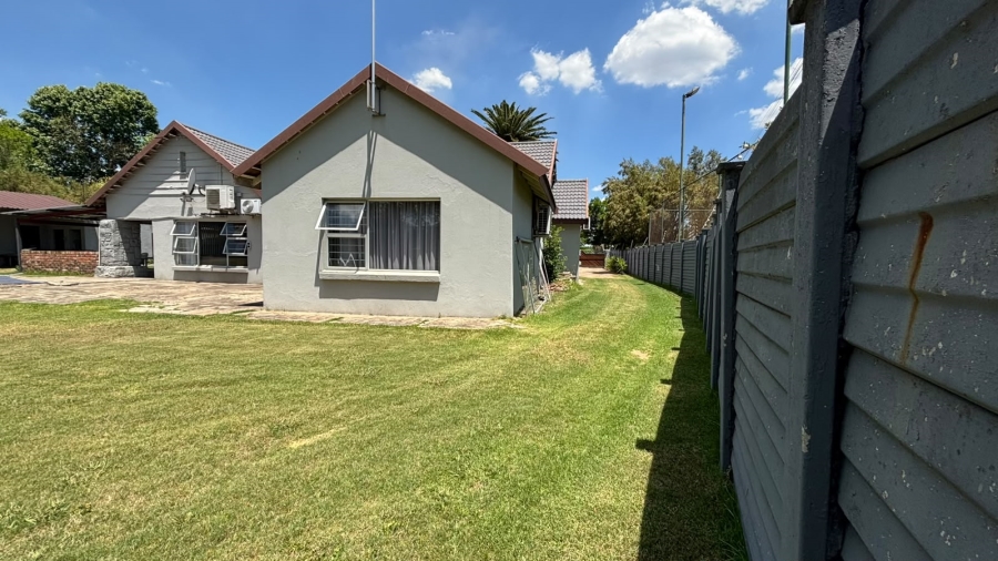 3 Bedroom Property for Sale in Three Rivers Gauteng