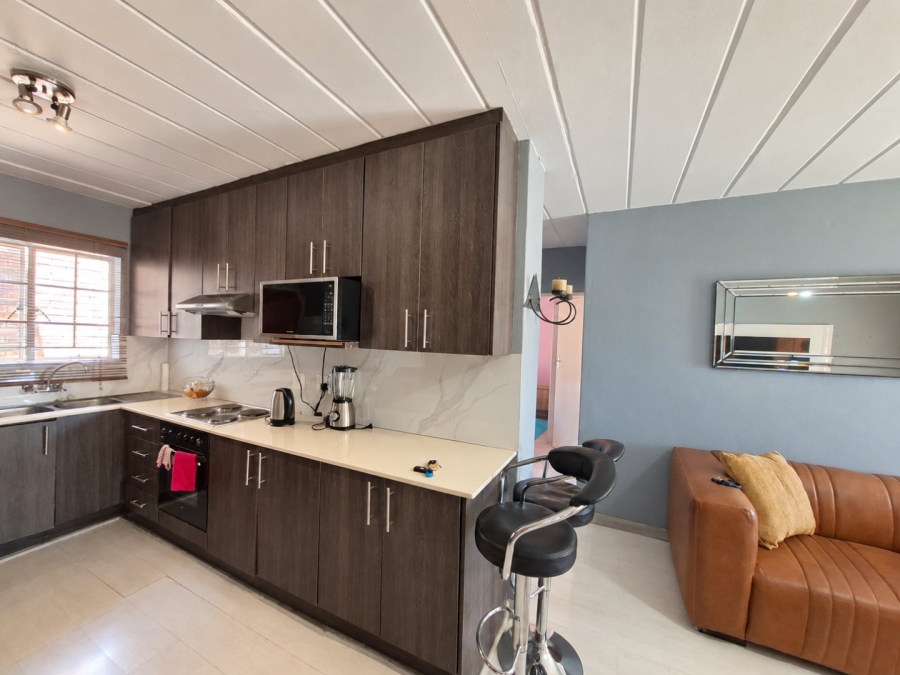 2 Bedroom Property for Sale in Noordwyk Gauteng