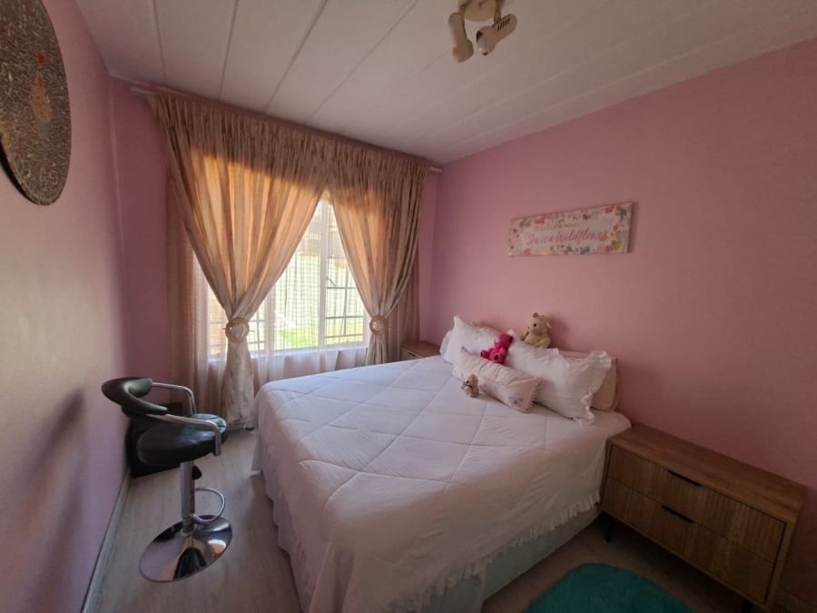 2 Bedroom Property for Sale in Noordwyk Gauteng