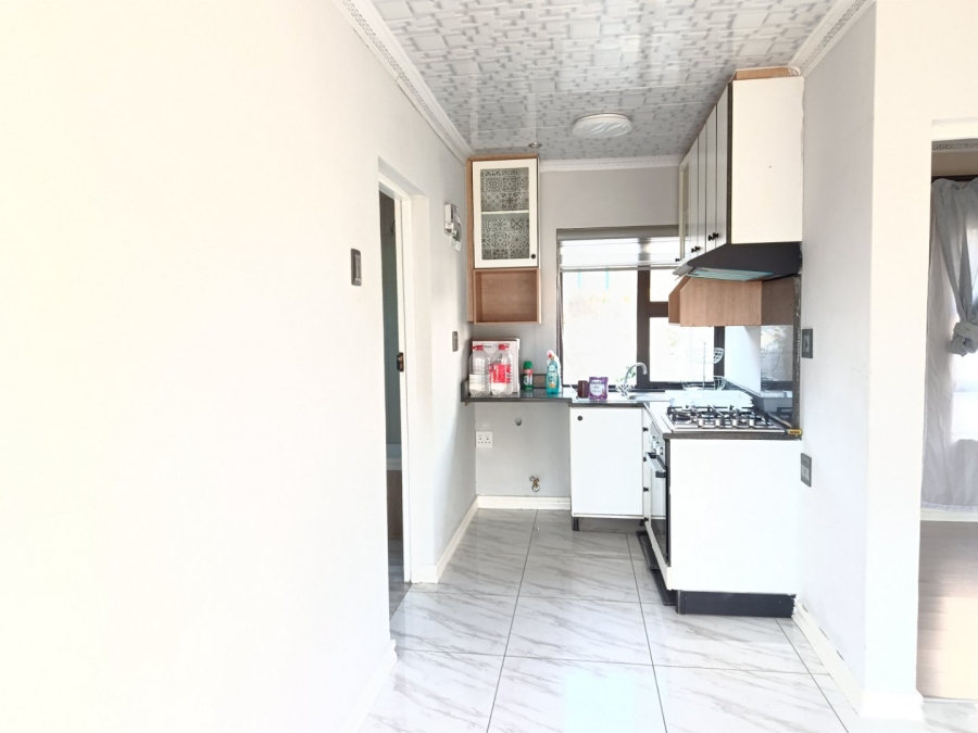 To Let 2 Bedroom Property for Rent in Heuweloord Gauteng