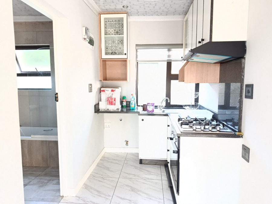 To Let 2 Bedroom Property for Rent in Heuweloord Gauteng