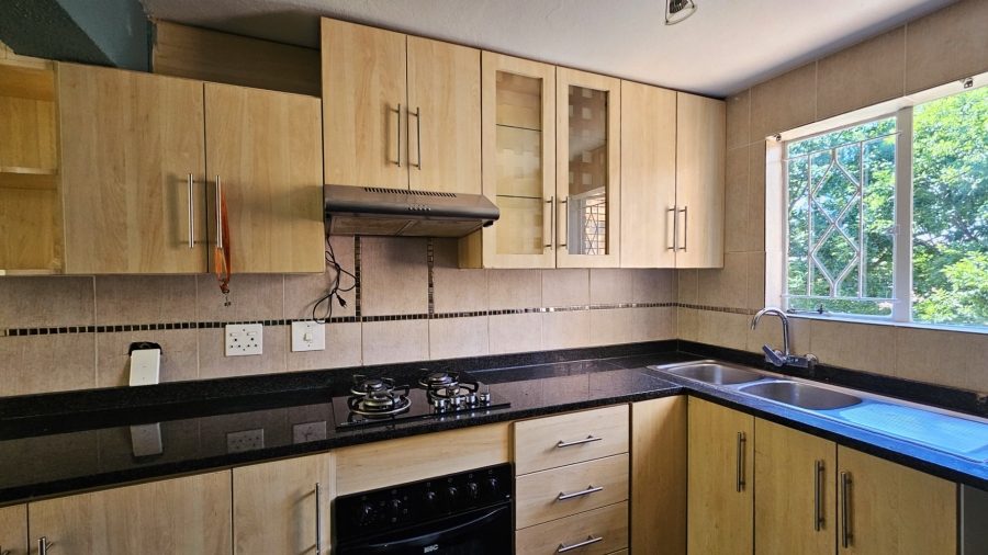 To Let 2 Bedroom Property for Rent in Northcliff Gauteng