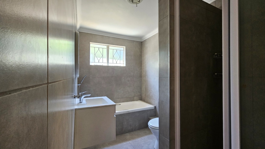 To Let 2 Bedroom Property for Rent in Northcliff Gauteng