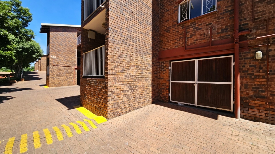 To Let 2 Bedroom Property for Rent in Northcliff Gauteng
