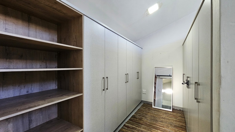 2 Bedroom Property for Sale in Braamfontein Werf Gauteng