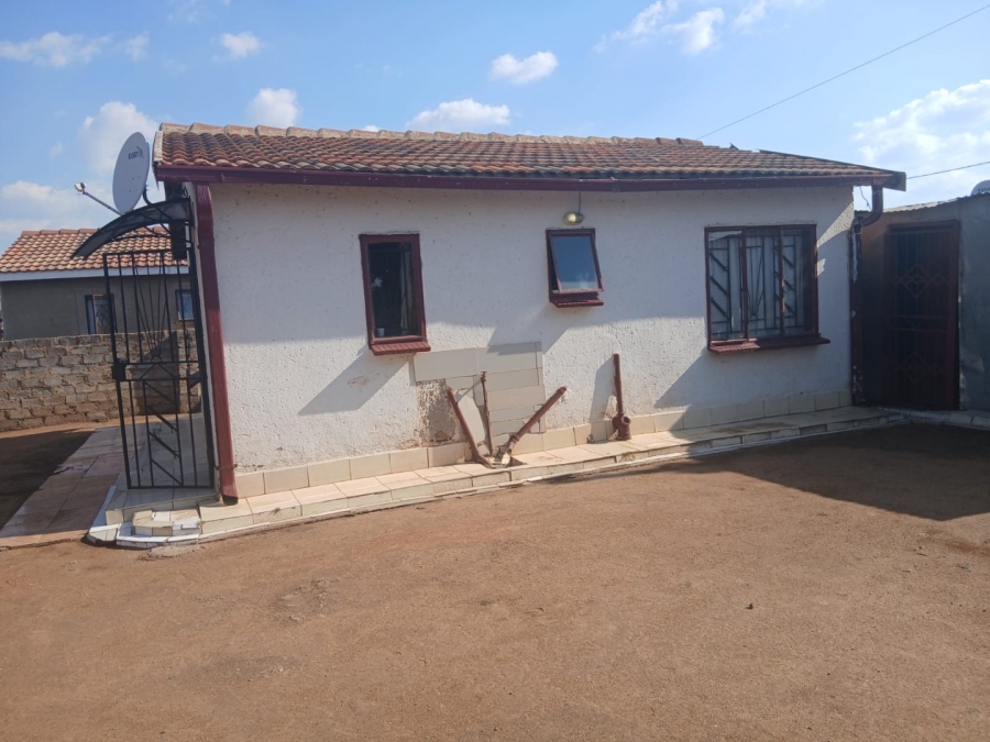 2 Bedroom Property for Sale in Soshanguve East Ext 6 Gauteng