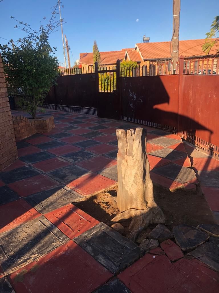3 Bedroom Property for Sale in Soshanguve WW Gauteng