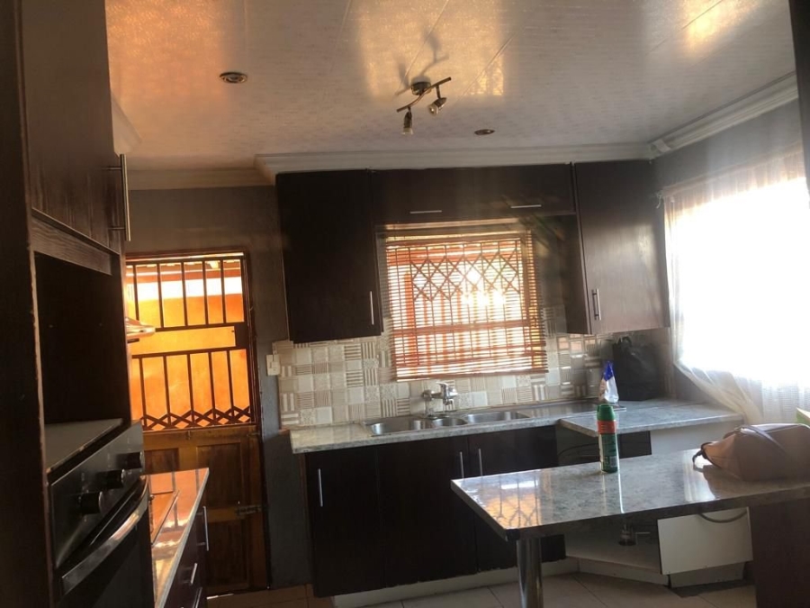 3 Bedroom Property for Sale in Soshanguve WW Gauteng