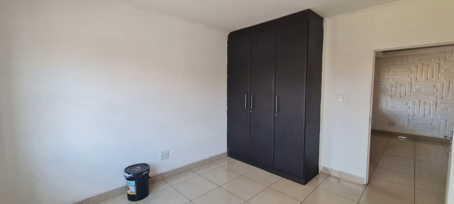 To Let 3 Bedroom Property for Rent in Lenasia Ext 1 Gauteng