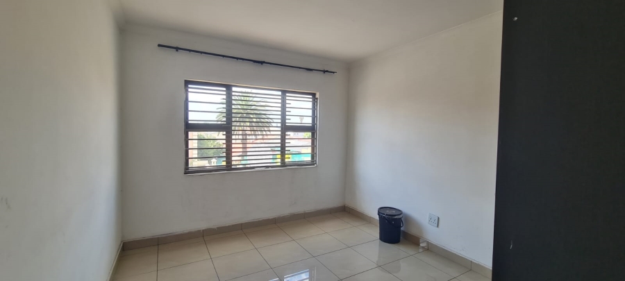 To Let 3 Bedroom Property for Rent in Lenasia Ext 1 Gauteng