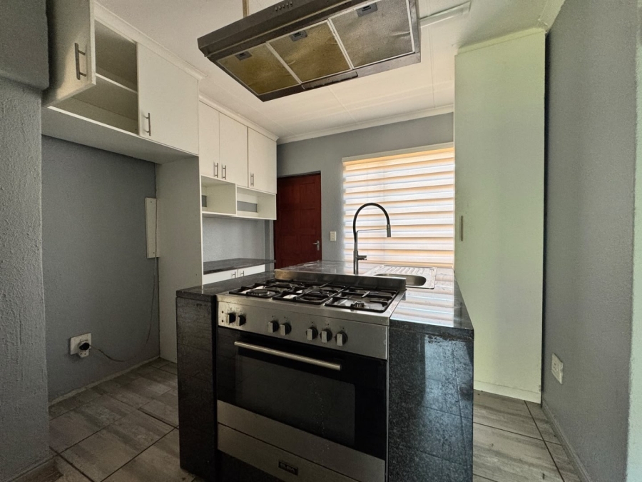 To Let 3 Bedroom Property for Rent in Halfway Gardens Gauteng