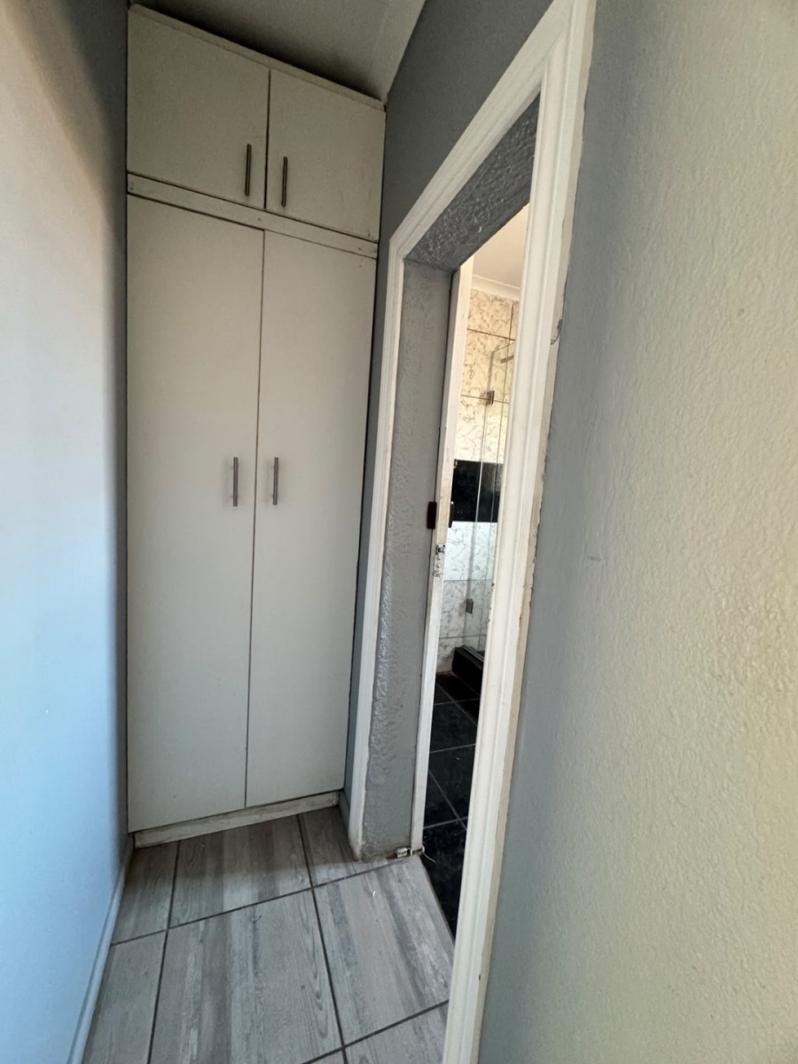 To Let 3 Bedroom Property for Rent in Halfway Gardens Gauteng