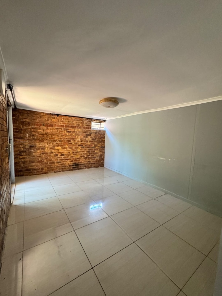 To Let 3 Bedroom Property for Rent in Halfway Gardens Gauteng