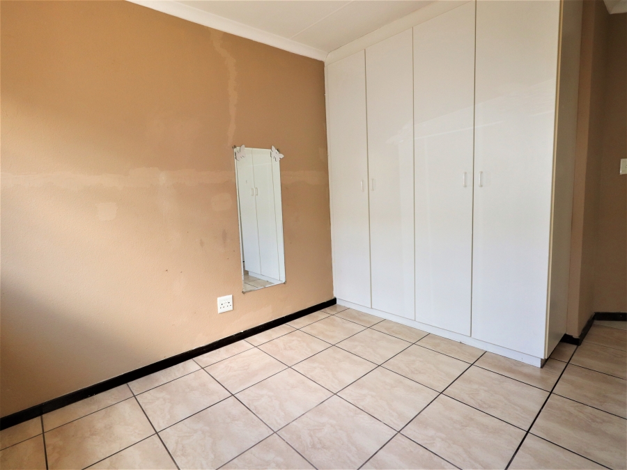 To Let 2 Bedroom Property for Rent in Birchleigh Gauteng