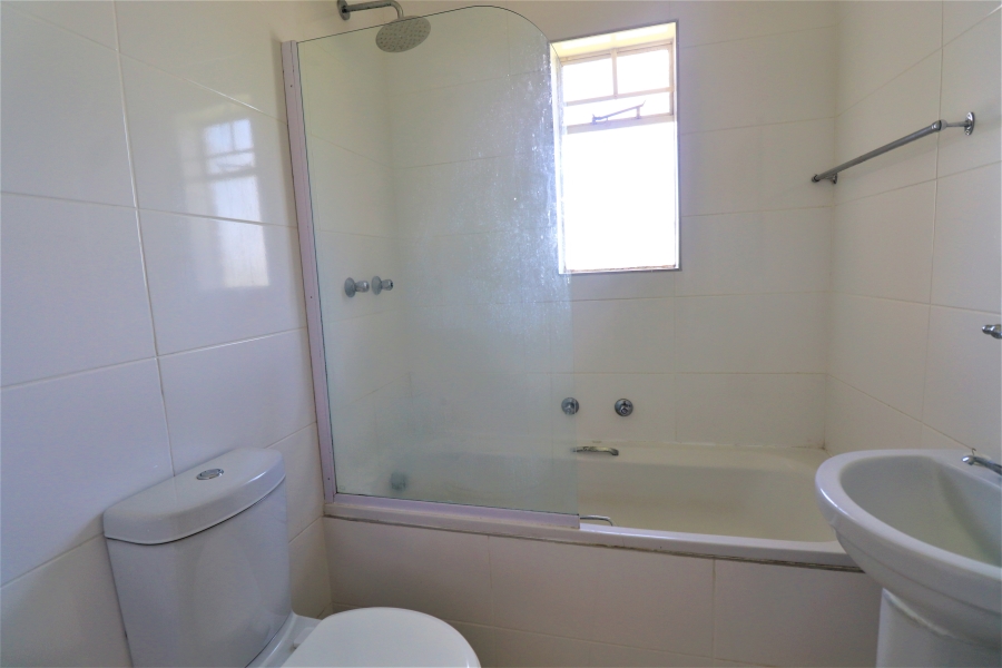 To Let 2 Bedroom Property for Rent in Birchleigh Gauteng