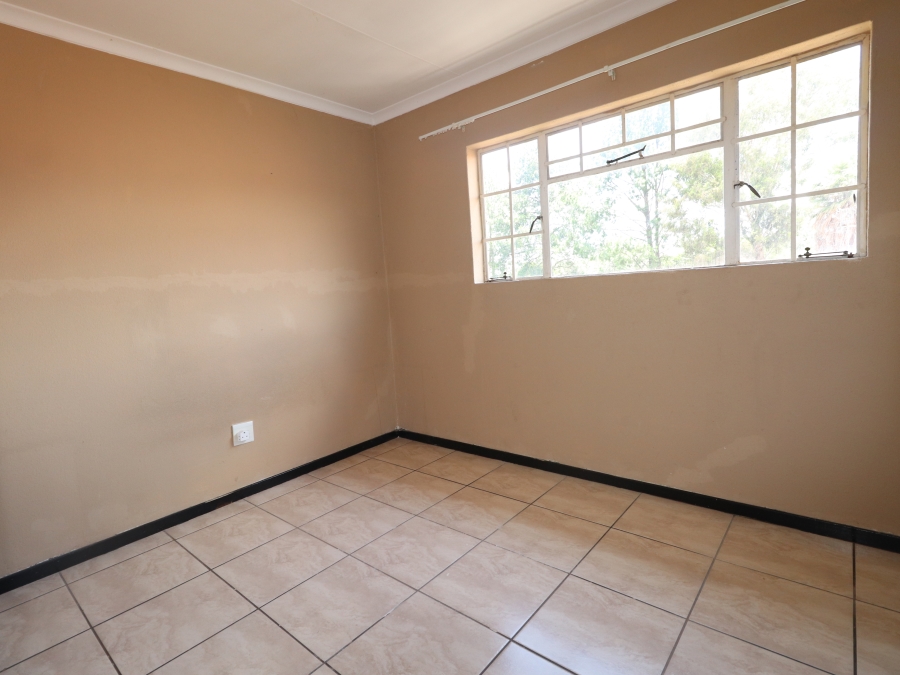 To Let 2 Bedroom Property for Rent in Birchleigh Gauteng