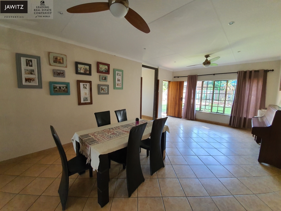 To Let 4 Bedroom Property for Rent in Zwartkop Gauteng