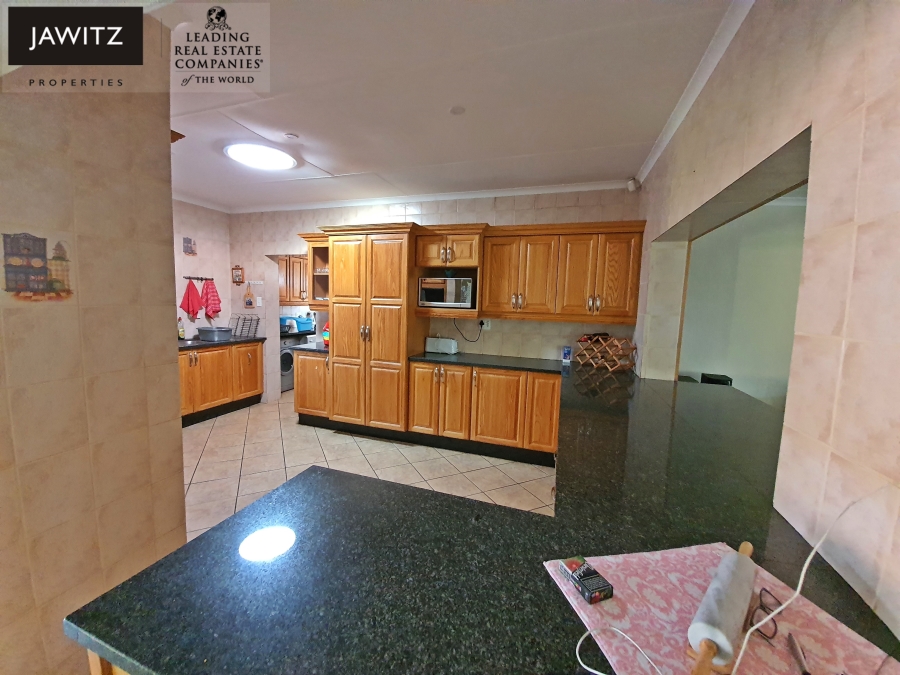 To Let 4 Bedroom Property for Rent in Zwartkop Gauteng