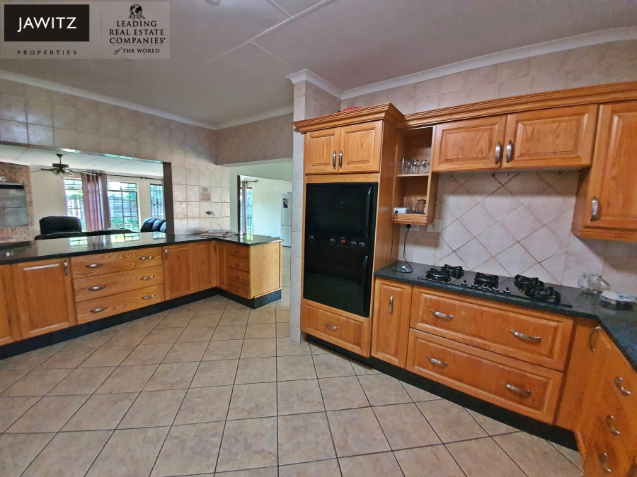 To Let 4 Bedroom Property for Rent in Zwartkop Gauteng