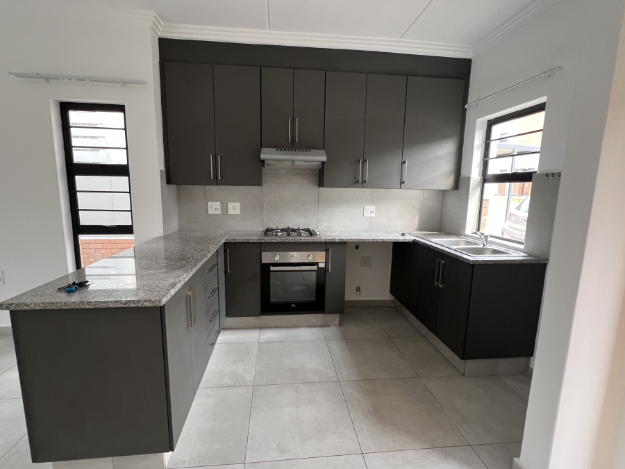 To Let 3 Bedroom Property for Rent in Raceview Gauteng