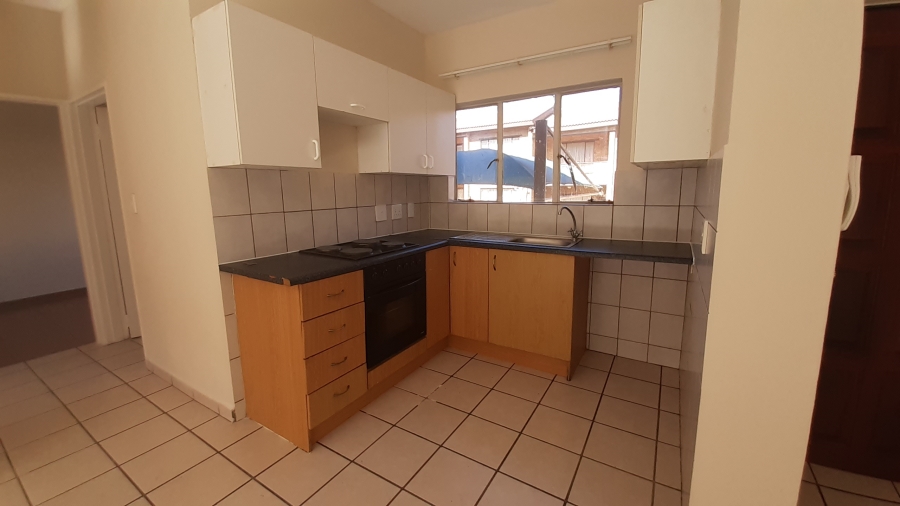 2 Bedroom Property for Sale in Meredale Gauteng