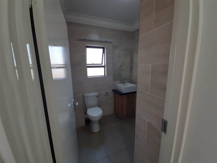 To Let 2 Bedroom Property for Rent in Olympus AH Gauteng