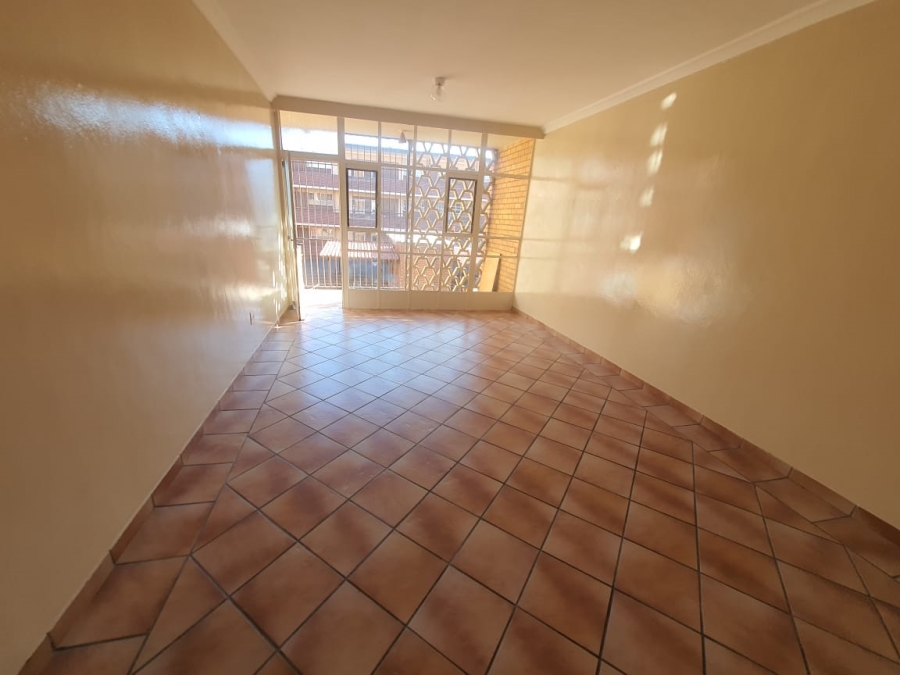 To Let 2 Bedroom Property for Rent in Randhart Gauteng