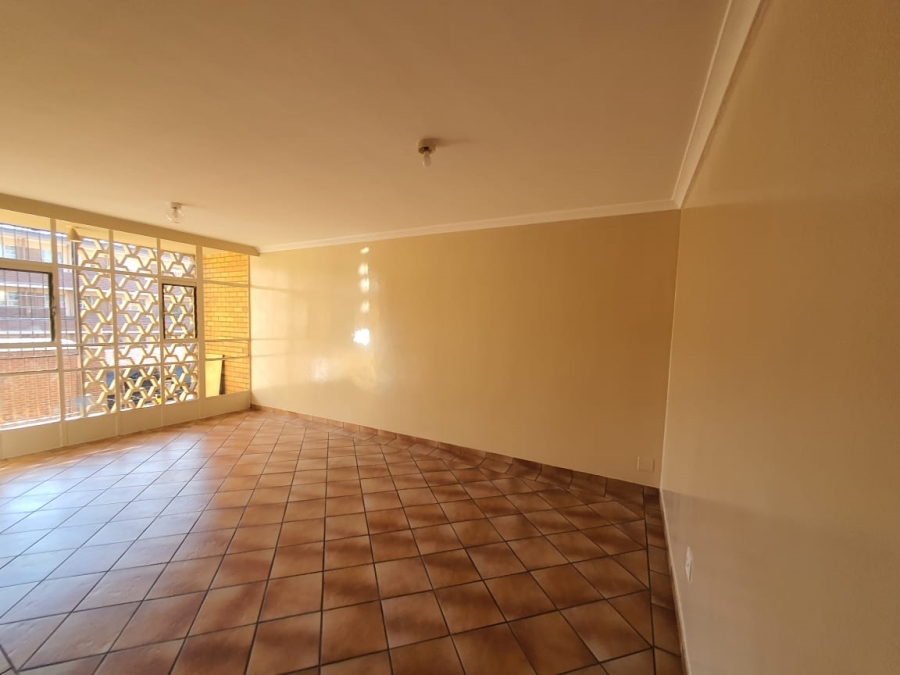 To Let 2 Bedroom Property for Rent in Randhart Gauteng