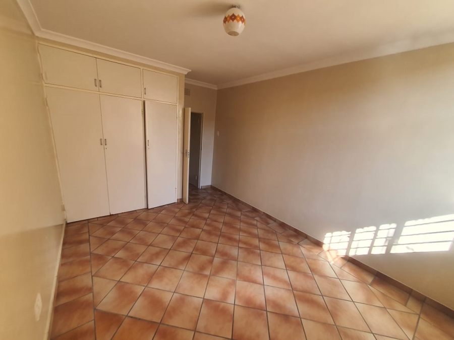 To Let 2 Bedroom Property for Rent in Randhart Gauteng