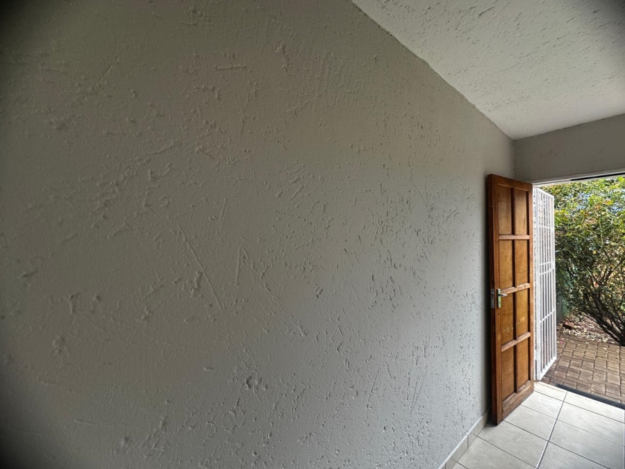 To Let 2 Bedroom Property for Rent in Kenleaf Gauteng