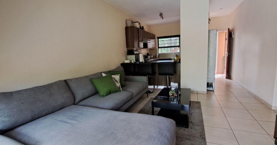 2 Bedroom Property for Sale in Mulbarton Gauteng