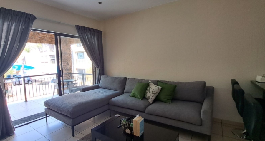 2 Bedroom Property for Sale in Mulbarton Gauteng