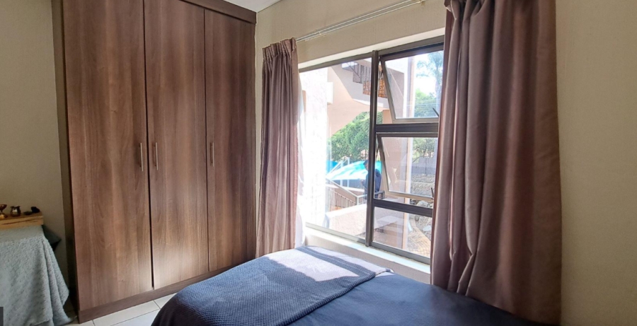 2 Bedroom Property for Sale in Mulbarton Gauteng