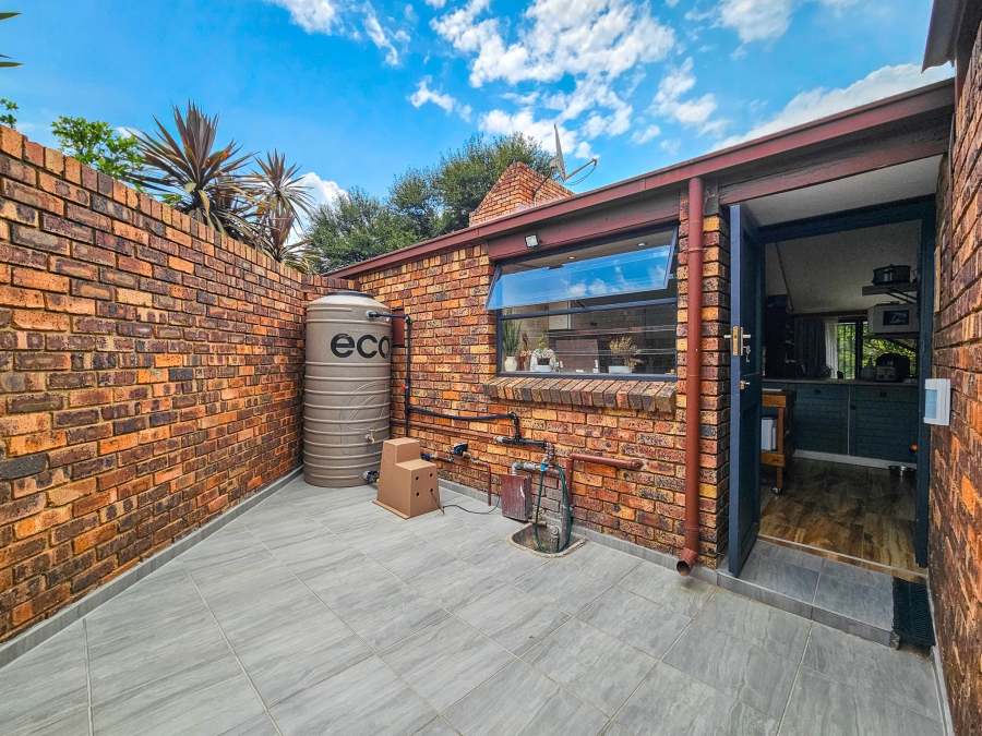 2 Bedroom Property for Sale in Moreleta Park Gauteng