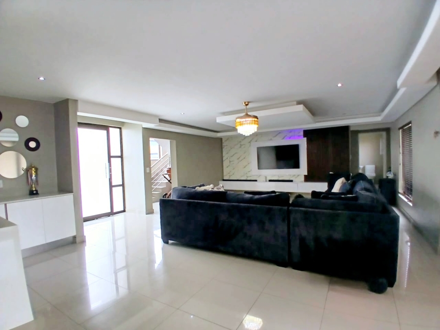 3 Bedroom Property for Sale in Blue Valley Golf Estate Gauteng
