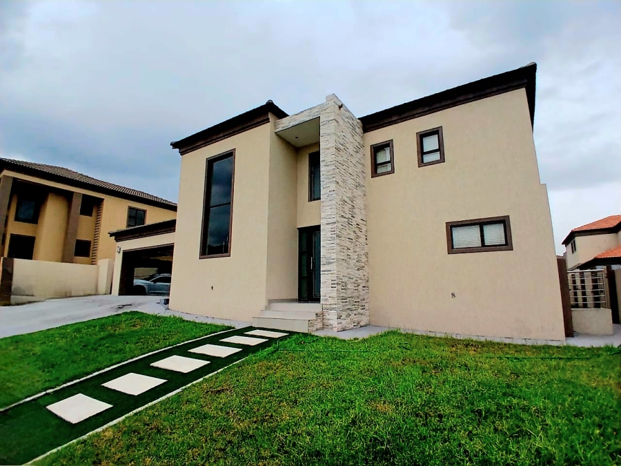 3 Bedroom Property for Sale in Blue Valley Golf Estate Gauteng