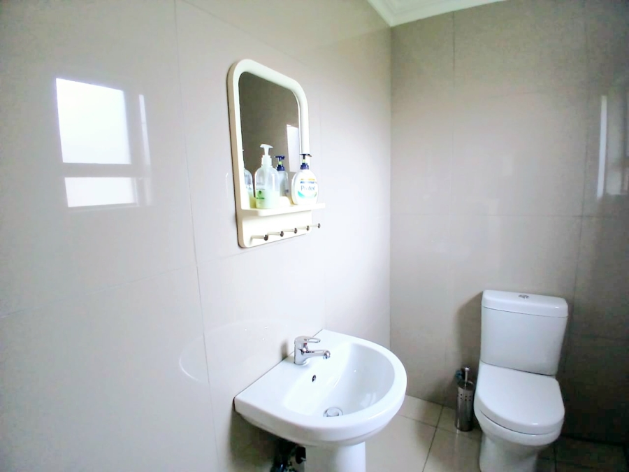 3 Bedroom Property for Sale in Blue Valley Golf Estate Gauteng